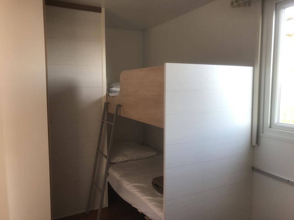 Camping De 孔特雷克塞维尔 外观 照片
